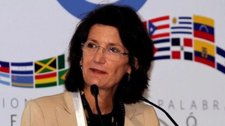 En nombre de la OMS, Birmingham celebró las medidas que adoptó el gobierno en Argentina.