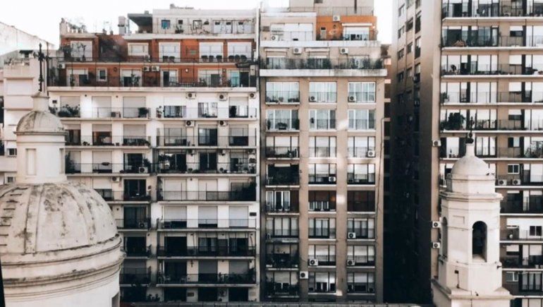 Vista desde la habitación de Francisco en el barrio porteño de Retiro.