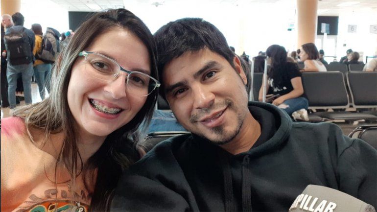 Cecilia y Leonardo felices, al principio de su viaje.