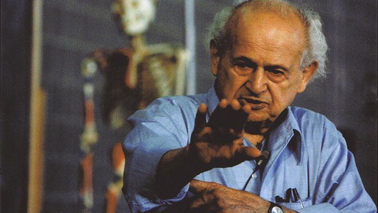  Moshe Feldenkrais, el creador de esta actividad. 