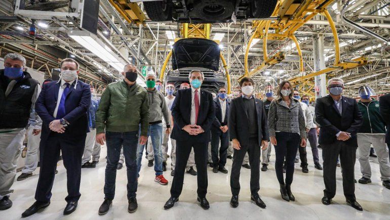 Fernández visitó la primera automotriz en comenzar a operar.