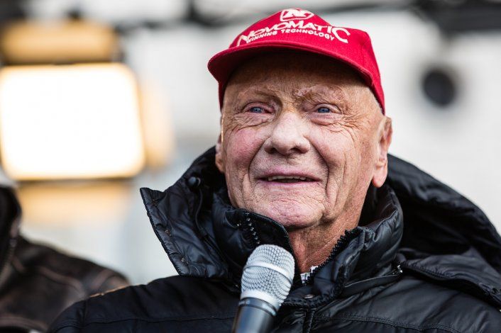 Niki Lauda fue tricampeón de la Fórmula 1 y en 1976 sobrevivió a un espeluznante accidente en Nürburgring.