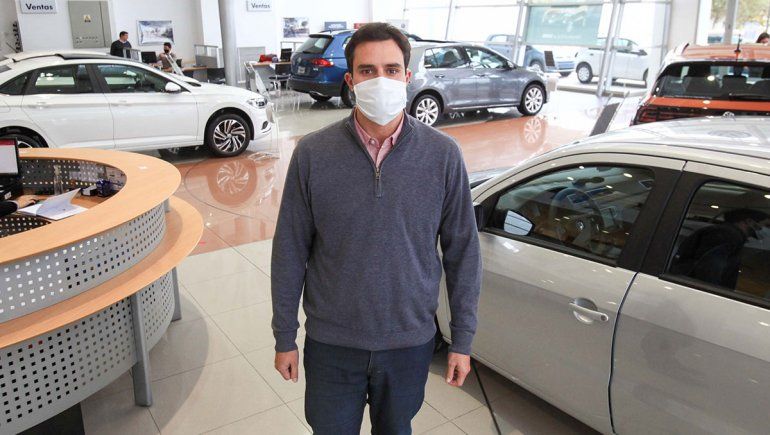 Pablo Piñeiro – Gerente Comercial en Iruña - Concesionario Oficial Volkswagen de Neuquén y Río Negro.