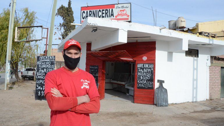Arquero del Rojo se le planta al coronavirus