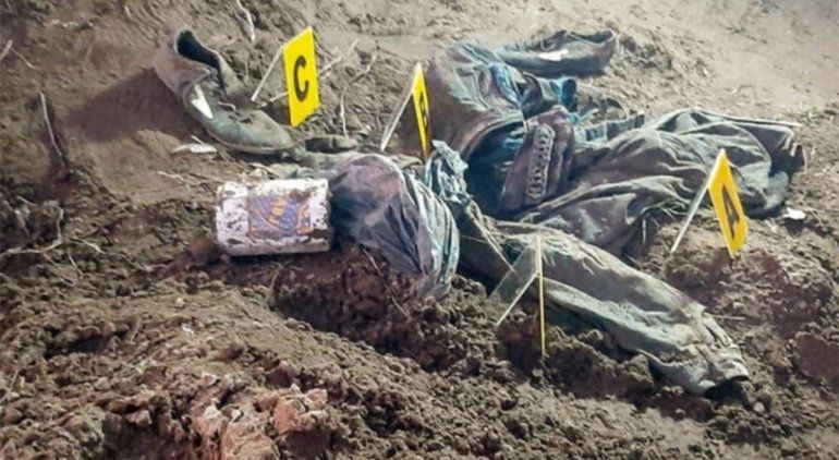 En los rastrillajes se encontraron varios elementos y restos óseos que serán peritados.