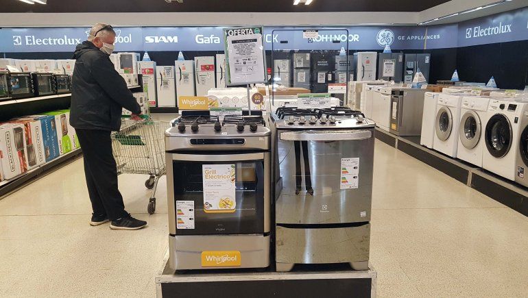 Los supermercados vendieron más verdura y electrónica