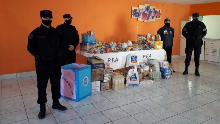 Día de las Infancias: la Federal donó juguetes y alimentos a un hogar