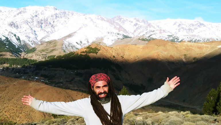 El maestro rasta y alfabetizador de la Cordillera del Viento