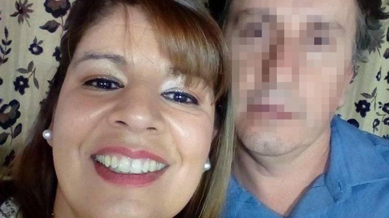 El marido de la víctima, que es empleado de seguridad, intentó defenderse del robo y uno de los disparos habría impactado en su esposa.