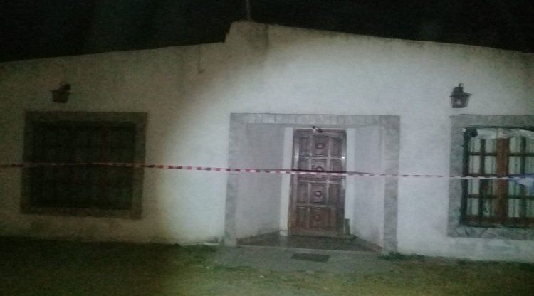 La vivienda donde se produjo el disparo que terminó en tragedia.