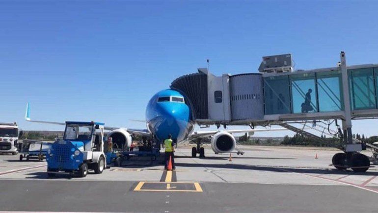El aeropuerto de Neuquén quedó con tres aerolíneas