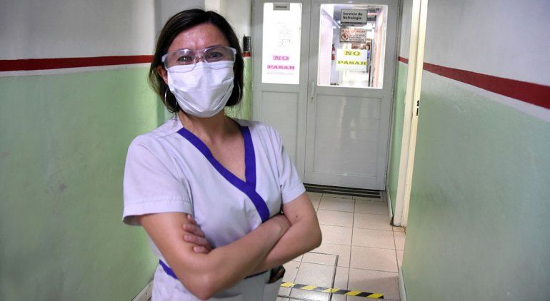 Leticia Castillo trabaja como kinesióloga en el Castro desde hace 20 años.