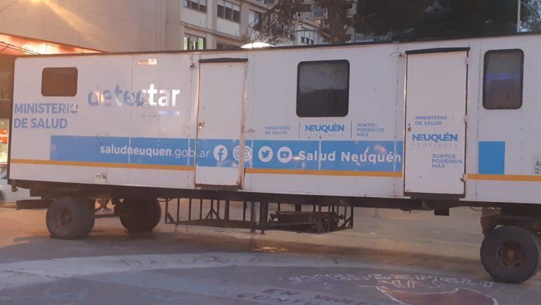 El trailer ya está ubicado en la zona céntrica frente al municipio 