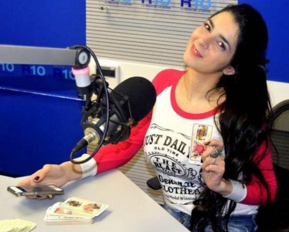 La tarotista lo denunció en la Justicia por mandarle mensajes.