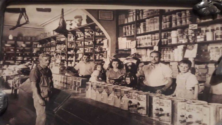 El almacén de ramos generales Fernández Diez, ubicado en la calle San Martín y Cháneton.