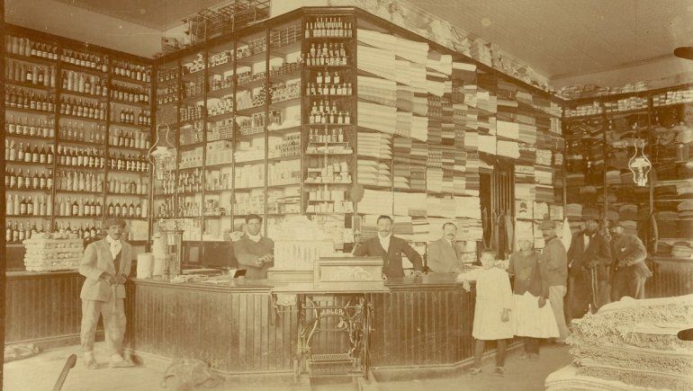 “La Maragata de Neuquén”, el famoso almacén de ramos generales de don Enrique Carro.