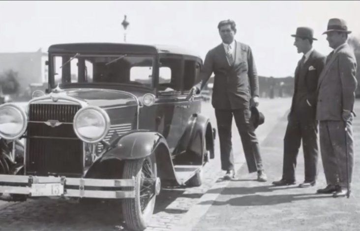 Luis Ángel Firpo en su faceta de empresario, luego de su exitoso paso por el boxeo.