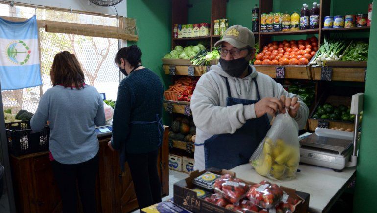 Por la pandemia aumentó la competencia entre las verdulerías