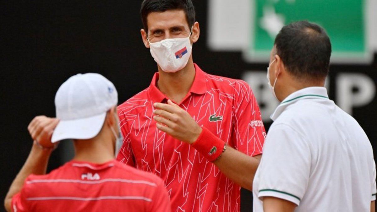 Djokovic: el récord, el reto por el barbijo y su reclamo de no jugar con lluvia | Djokovic