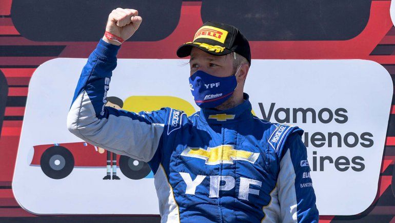 Agustín Canapino y su Chevrolet Cruze se llevaron la primera fecha del Súper TC2000 en el autódromo de Buenos Aires.