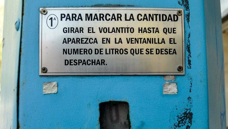 Las instrucciones de uso del expendedor.