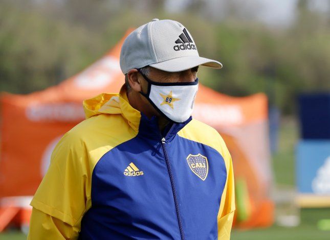 Russo, el DT de Boca, encara los amistosos como prueba antes del último duelo de la zona de grupos de la Copa.