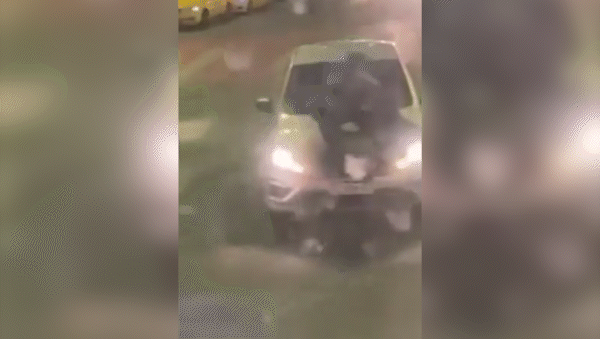 Video: conductor de Uber arrastró a un policía al intentar huir de un control