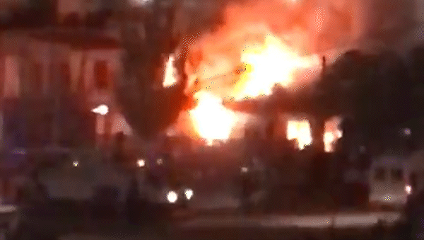 El incendio destruyó la casa en alquiler en Rincón de los Sauces