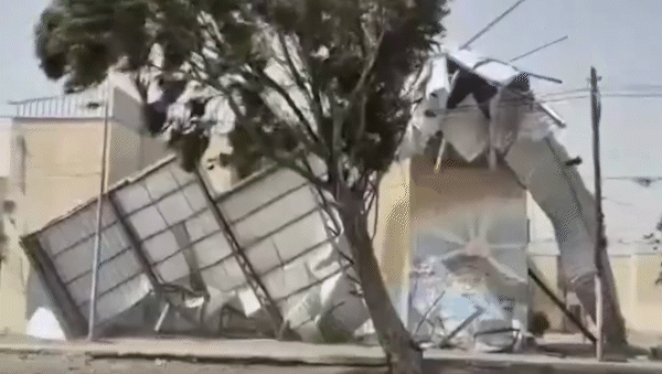 vientos de 150 km/h en comodoro rivadavia: se volo el techo de un edificio y el frente del super la anonima vientos de 150 km/h en comodoro rivadavia: se volo el techo de un edificio y el frente del super la anonima