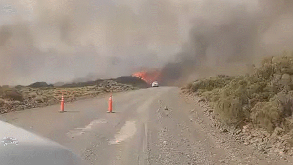 incendios en el norte neuquino: esta contenido en una zona, pero sigue en loncopue incendios en el norte neuquino: esta contenido en una zona, pero sigue en loncopue