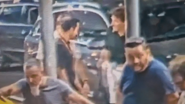 causa afa: impidieron que javier faroni saliera del pais con los pasaportes de su familia causa afa: impidieron que javier faroni saliera del pais con los pasaportes de su familia