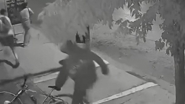 inseguridad: con un cuchillo en la mano, lo amenazaron y le robaron su bicicleta inseguridad: con un cuchillo en la mano, lo amenazaron y le robaron su bicicleta