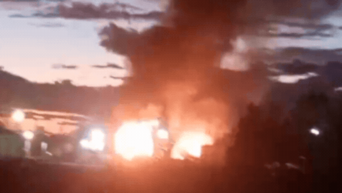 Incendio devastador en Nueva Esperanza: el fuego arrasó con cinco casillas y una familia perdió todo