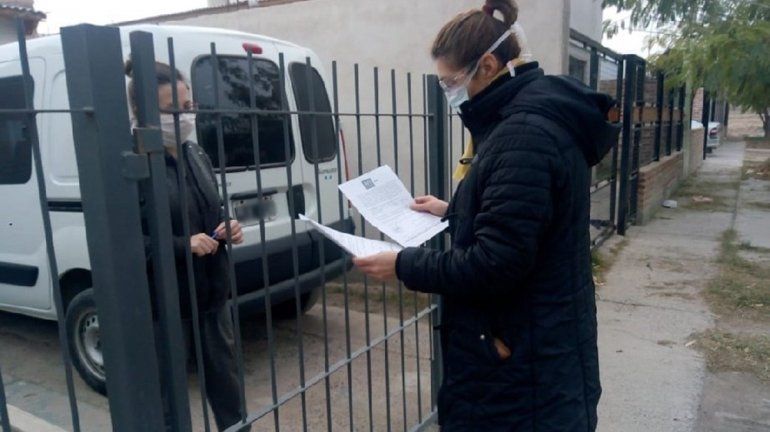 En Roca se realizan controles en los barrios.