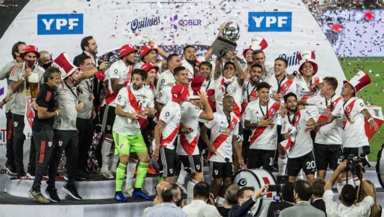 La polémica sin fin: ¿quién tiene más títulos, River o Boca?
