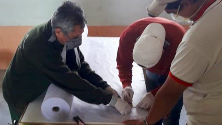 U11: internos confeccionan barbijos para afrontar la falta de insumos