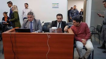 Se cumplió este martes la segunda jornada del juicio contra Pablo Parra por el femicidio de Agustina Fernández. Los peritos complicaron al acusado. Se cumplió este martes la segunda jornada del juicio contra Pablo Parra por el femicidio de Agustina Fernández. Los peritos complicaron al acusado.