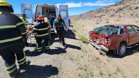 El choque que involucró a cinco vehículos fue provocado por un camión que se quedó sin frenos.