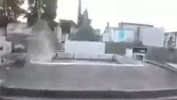 Un-video-de-jóvenes-haciendo-parkour-en-un-cementerio-desató-la-furia-de-vecinos.jpg