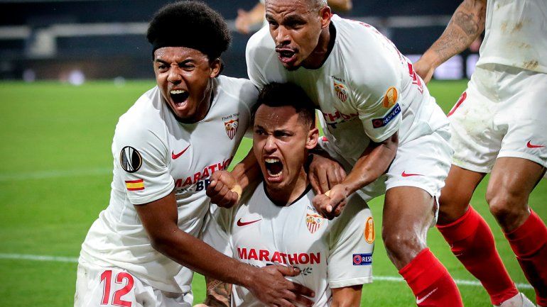 Pase de Banega y gol de Ocampos: Sevilla a semis de la Europa League