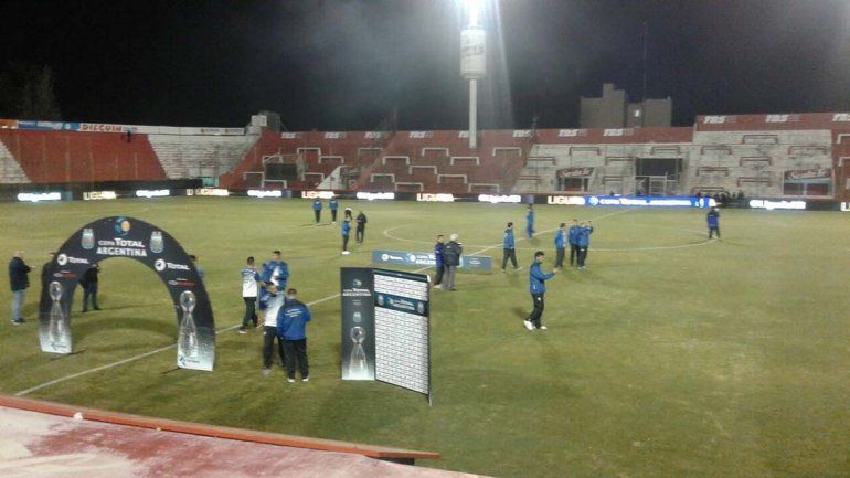 El León ya pisó la cancha de Unión a la espera del partido