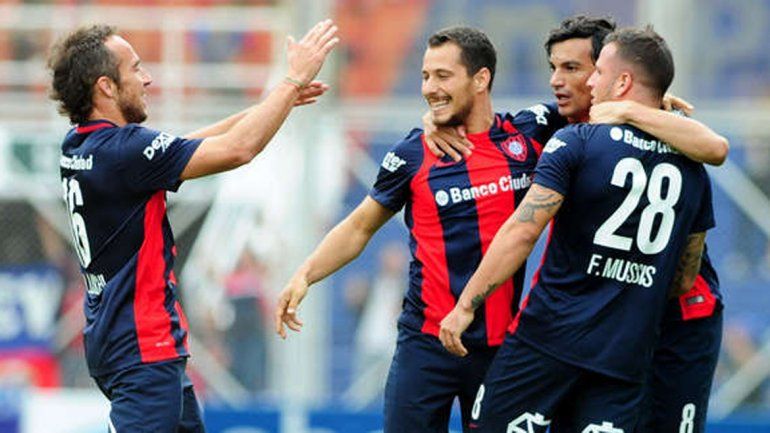 San Lorenzo le ganó 2 a 1 a Vélez en el Nuevo Gasómetro