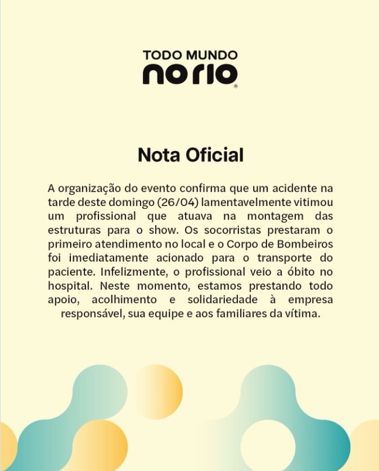 Un operario murió aplastado mientras montaba el escenario del recital de Shakira en Río de Janeiro Un operario murió aplastado mientras montaba el escenario del recital de Shakira en Río de Janeiro