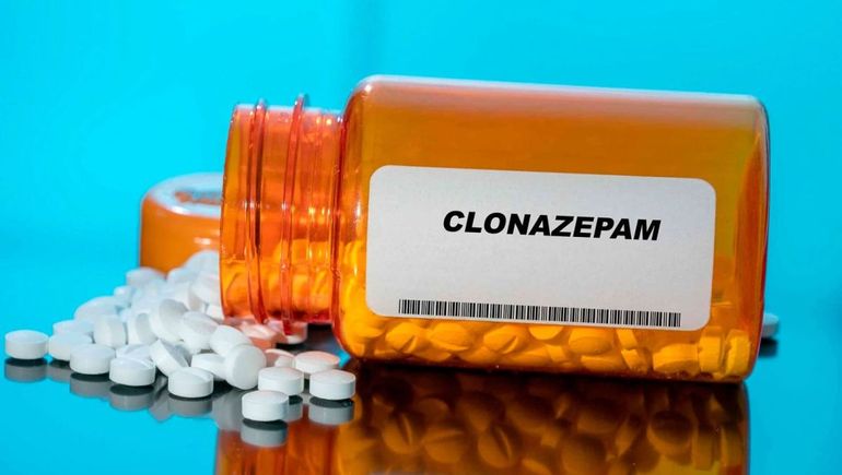 Llevaron un bebé al hospital y terminó dormido por varios días: descubrieron que le dieron clonazepam