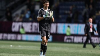 ¿se va o no? se conocio que pasara con dibu martinez en medio del interes de juventus ¿se va o no? se conocio que pasara con dibu martinez en medio del interes de juventus