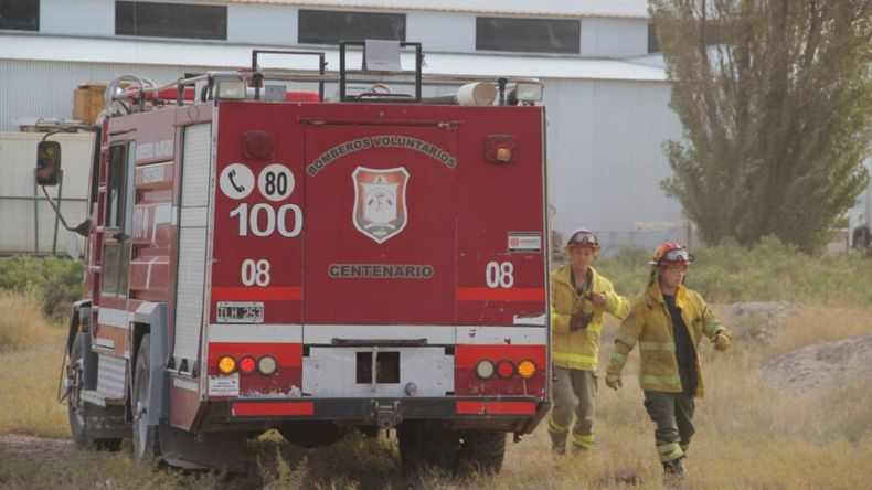 Patricio Álvarez detalló cuánto cuesta cada elemento utilizado por los Bomberos. | LM Neuquen Patricio Álvarez detalló cuánto cuesta cada elemento utilizado por los Bomberos.