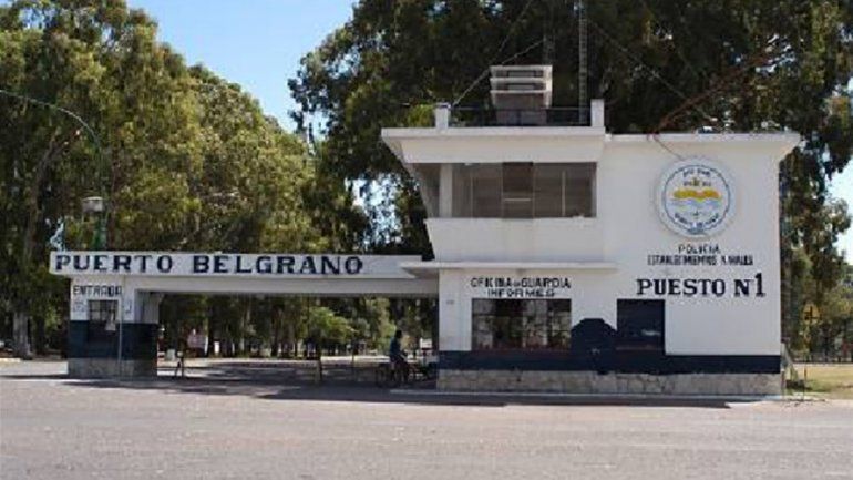 El policía trabajaba en la sede de la base naval de Punta Alta.