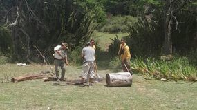 El cuerpo de guardaparques del Parque Nacional Lanín detectó fogones y acampes en lugares prohibidos. | LM Neuquen El cuerpo de guardaparques del Parque Nacional Lanín detectó fogones y acampes en lugares prohibidos.