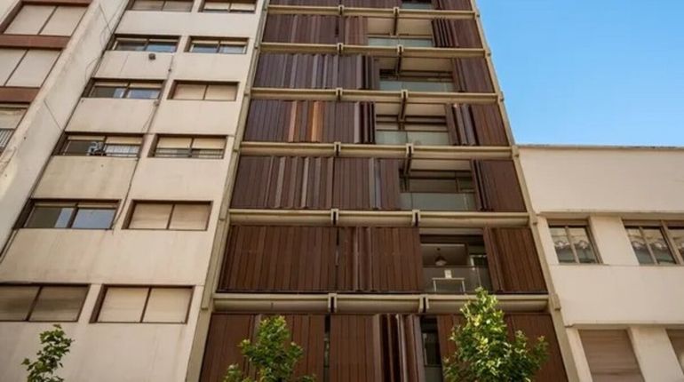 La venta aparece en el momento en el que el también vocero presidencial está siendo investigado por presunto enriquecimiento ilícito.