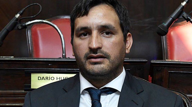 Un senador renunció a su banca tras ser denunciado por abuso sexual